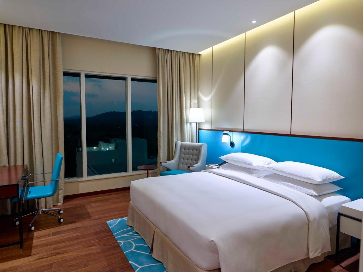 Hyatt Regency Thrissur Hotell Exteriör bild